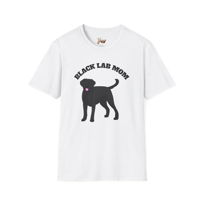 Black Lab Dog Mom T-Shirt